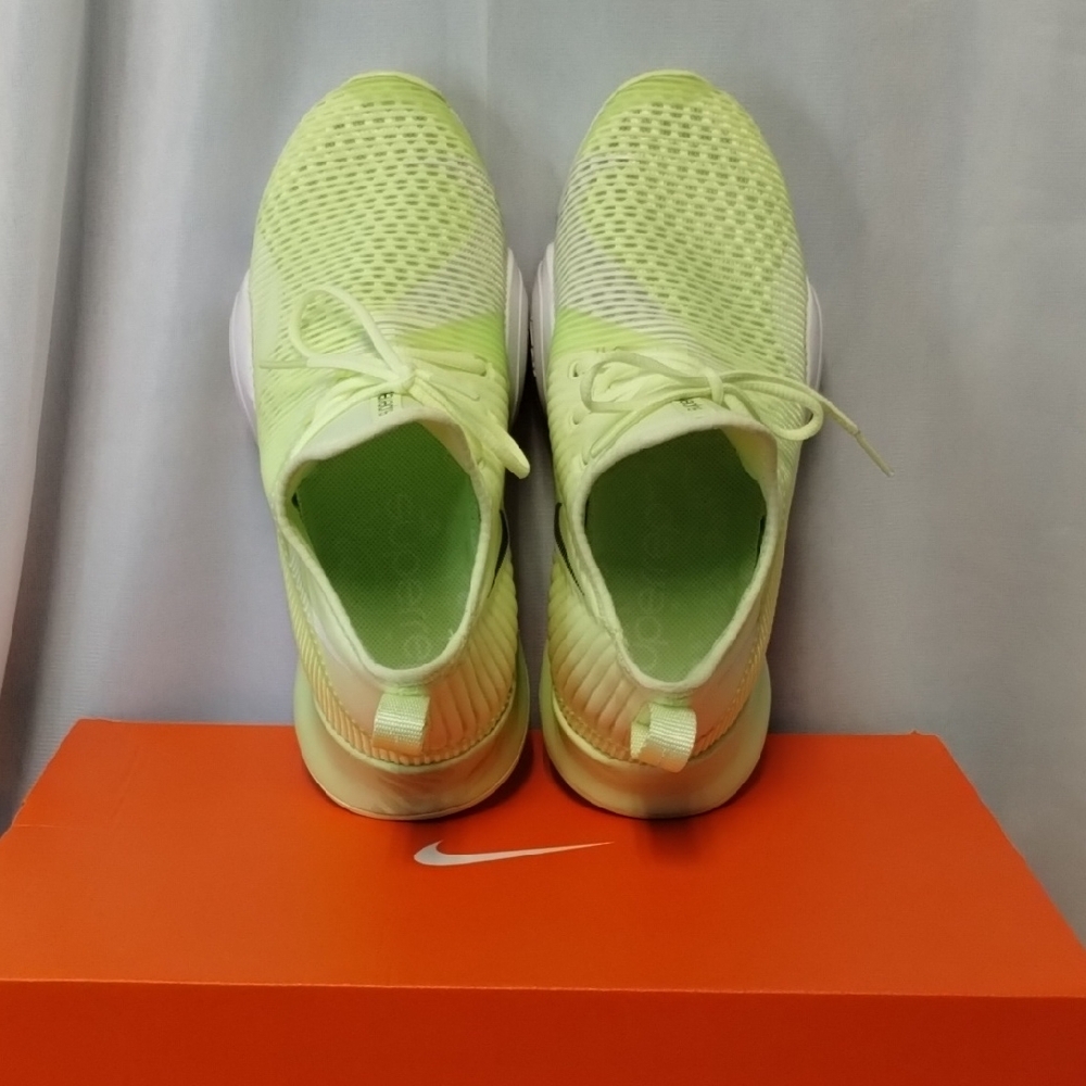 Nike Women's Neon Green Sneakers